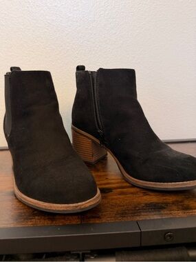 Kohl's Black Suede Ankle Booties with Stacked Heel